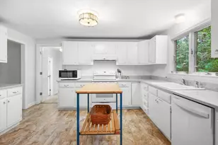 24 Faunce Mountain Rd, Sandwich, MA 02563 - Photo 10