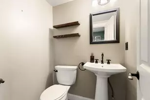 58 G St, Boston, MA 02127 - Photo 12