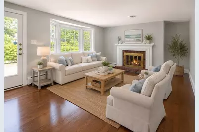 84 Hinckley Cir, Barnstable, MA 02655 - Photo 4