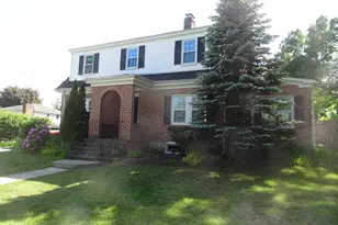 80 Center St, Burlington, MA 01803 - Photo 2