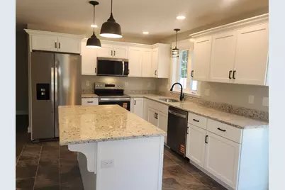 7 Stephanie Dr #0, Gardner, MA 01440 - Photo 2