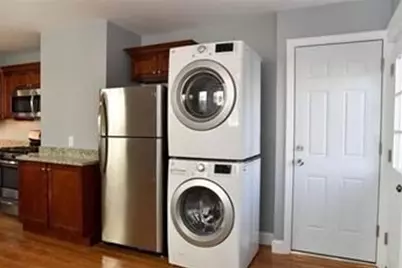29-29A West Wyoming Ave #2, Melrose, MA 02176 - Photo 6