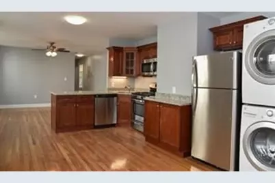 29-29A West Wyoming Ave #2, Melrose, MA 02176 - Photo 4