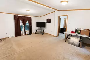 1 Breezy Bend, Auburn, MA 01501 - Photo 2