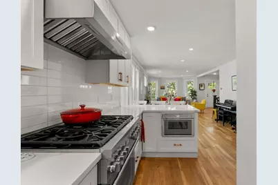 100 Browne St #1, Brookline, MA 02446 - Photo 16