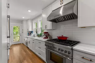 100 Browne St, Brookline, MA 02446 - Photo 14