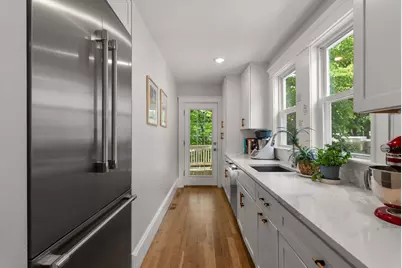100 Browne St #1, Brookline, MA 02446 - Photo 18