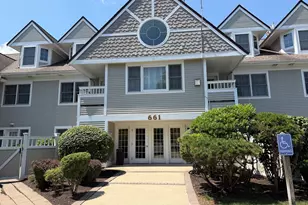 661 Lowell St, Lexington, MA 02420 - Photo 1