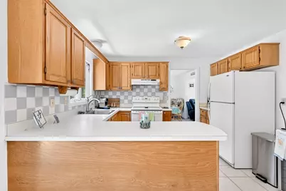 108 Pheasant Ln, Falmouth, MA 02536 - Photo 14