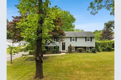 563 Summer St, East Bridgewater, MA 02333 - Photo 2