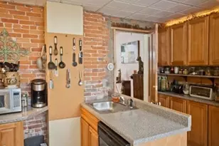 127-129 Thompson St, Springfield, MA 01109 - Photo 30
