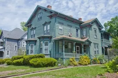 127-129 Thompson St., Springfield, MA 01109 - Photo 1
