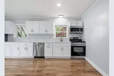 8 Ash St, Plymouth, MA 02360 - Photo 14