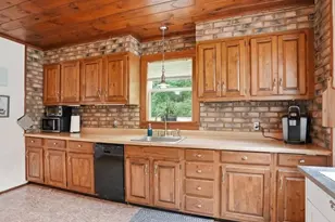 198 County St, Lakeville, MA 02347 - Photo 18