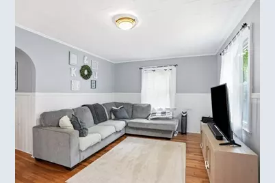 198 County St, Lakeville, MA 02347 - Photo 6