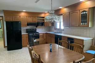 53 Hampden Rd, East Longmeadow, MA 01028 - Photo 8
