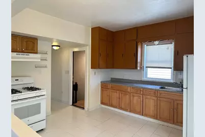 9 Playstead Rd #2, Malden, MA 02148 - Photo 2