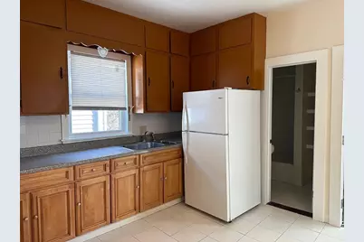 9 Playstead Rd #2, Malden, MA 02148 - Photo 4