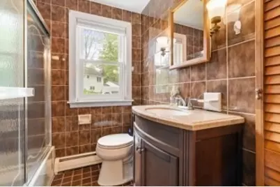 124 Cambridge, Burlington, MA 01803 - Photo 6