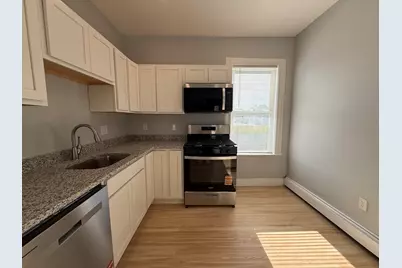 413 Boston St #1R, Lynn, MA 01905 - Photo 4