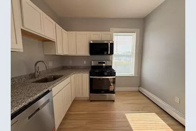 413 Boston St #1R, Lynn, MA 01905 - Photo 4