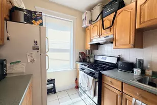 316 Summit Ave, Boston, MA 02135 - Photo 4