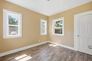 282 White St, Springfield, MA 01108 - Photo 12