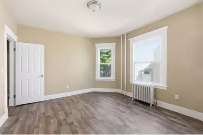 282 White St, Springfield, MA 01108 - Photo 16