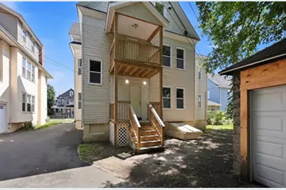 282 White St, Springfield, MA 01108 - Photo 4