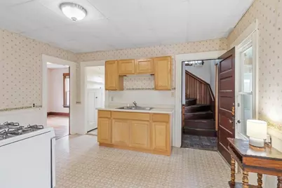 3 Marion St, Fitchburg, MA 01420 - Photo 14