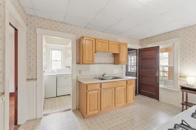 3 Marion St, Fitchburg, MA 01420 - Photo 16