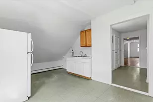 32 Salem St, Salem, MA 01970 - Photo 2