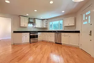 37 Stephen Pl, Newton, MA 02461 - Photo 14