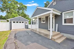50 Hazen St, Springfield, MA 01119 - Photo 2
