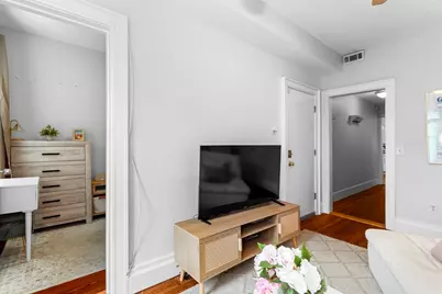 181 W 5th St #2, Boston, MA 02127 - Photo 8