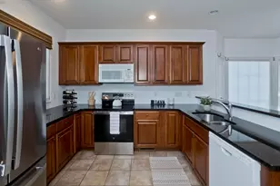 102 Lyman St, South Hadley, MA 01075 - Photo 6
