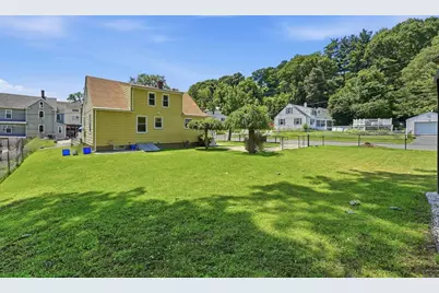 85 Brook St, Holyoke, MA 01040 - Photo 42