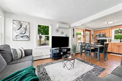 85 Brook St, Holyoke, MA 01040 - Photo 8
