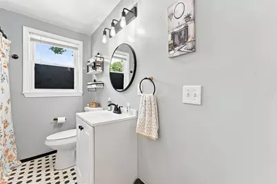85 Brook St, Holyoke, MA 01040 - Photo 28