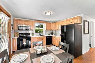 85 Brook St, Holyoke, MA 01040 - Photo 12