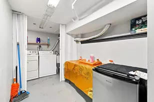 85 Brook St, Holyoke, MA 01040 - Photo 36