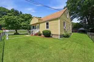 85 Brook St, Holyoke, MA 01040 - Photo 38
