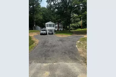 64 Manning St, Holden, MA 01522 - Photo 40