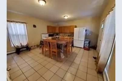 54 Pleasant St, Lowell, MA 01852 - Photo 6