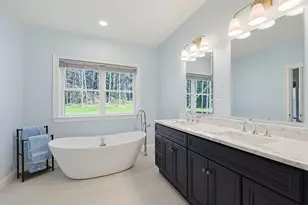 10 Homes Ave, Franklin, MA 02038 - Photo 22