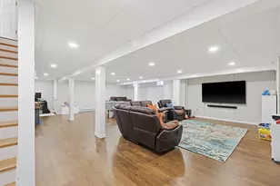 10 Homes Ave, Franklin, MA 02038 - Photo 34