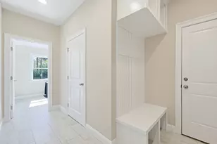 10 Homes Ave, Franklin, MA 02038 - Photo 16