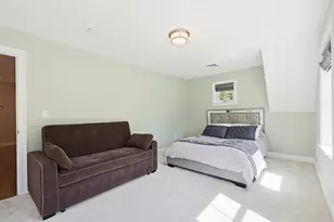 10 Homes Ave, Franklin, MA 02038 - Photo 32