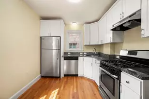 1 Garden Ct, Cambridge, MA 02138 - Photo 6