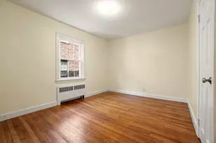 1 Garden Ct, Cambridge, MA 02138 - Photo 8